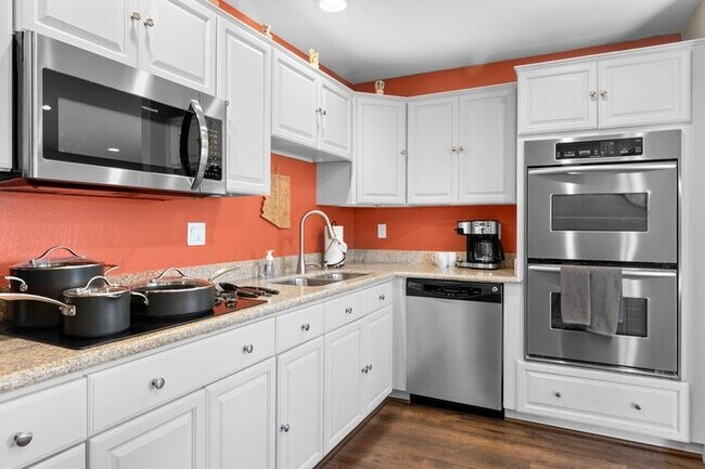 Building Photo - UN-FURNISHED!! 3 Bedroom/ 2Bath in Heart of Scottsdale!!