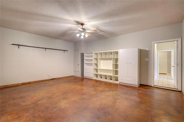 Building Photo - 4168 Creekhollow Dr