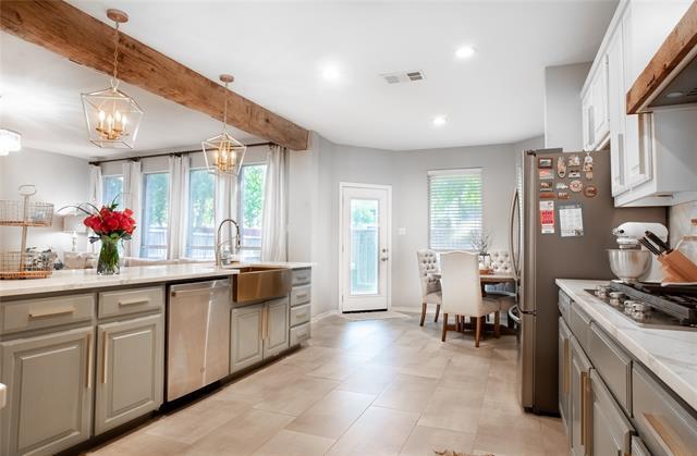 Building Photo - 10520 Stoneside Trl