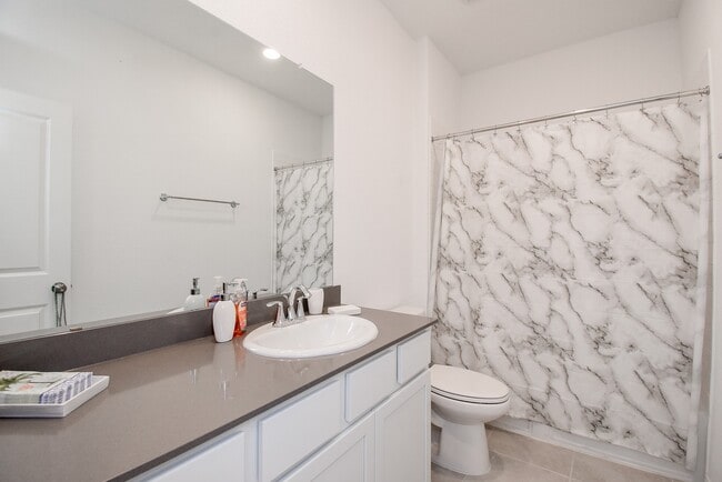 Building Photo - 31438 Vineyard Creek Dr