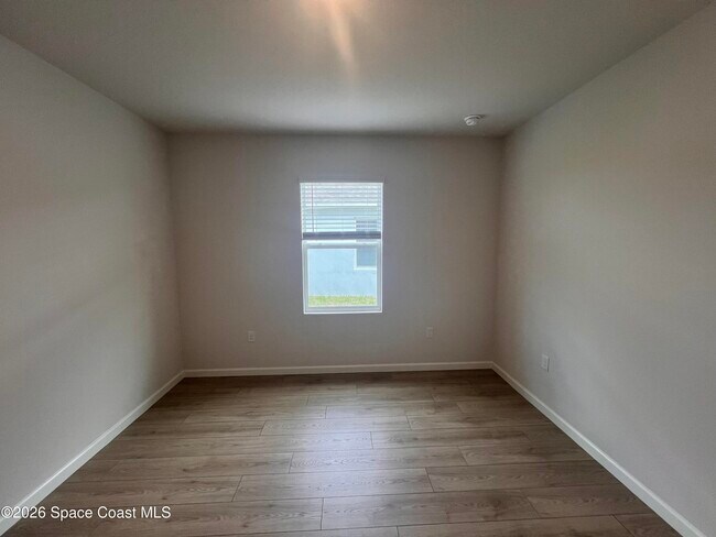 Building Photo - 1493 Garabaldi Cir SE