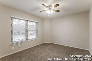 Building Photo - 13031 Feather Ridge Dr