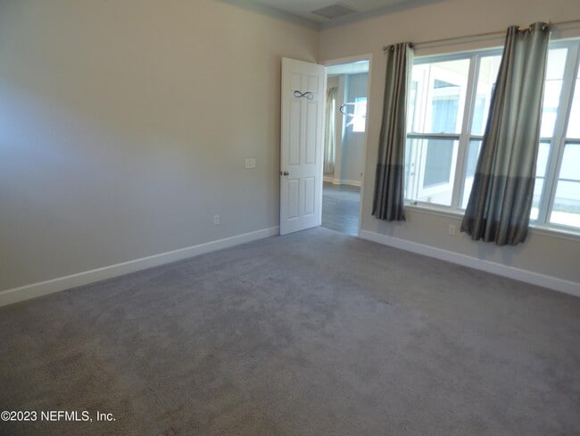 Building Photo - 92 Archwood Dr