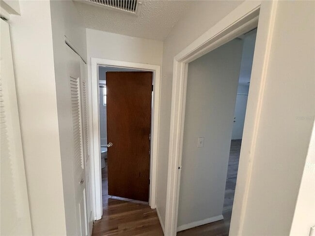 Building Photo - 5604 Montana Ave