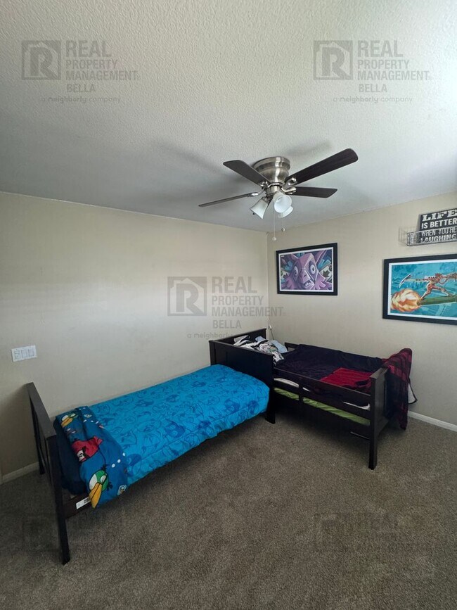 Building Photo - Resort-Style Living in Spencer’s Crossing ...