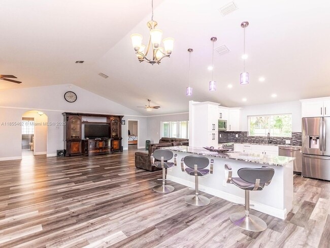 Building Photo - 9939 Majestic Way