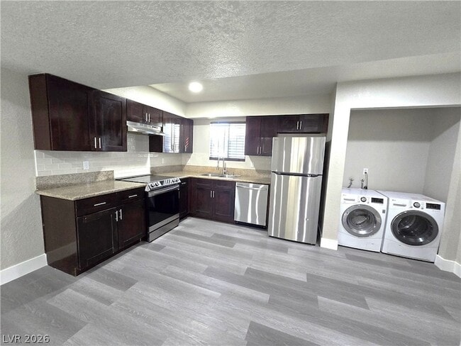 Building Photo - 3520 Rio Robles Dr