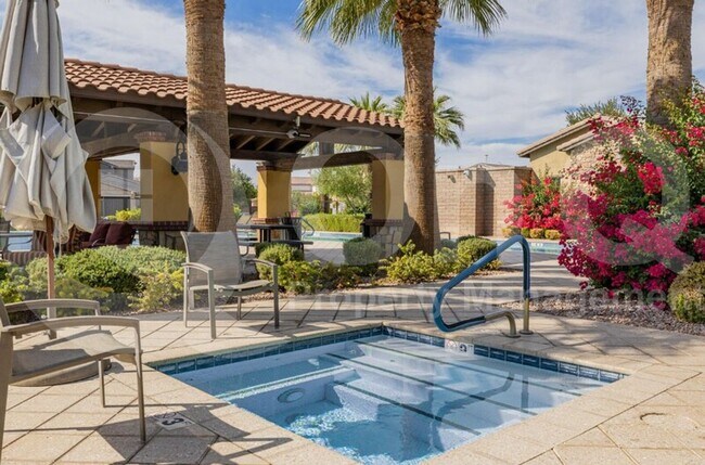 Building Photo - 4077 S Sabrina Dr
