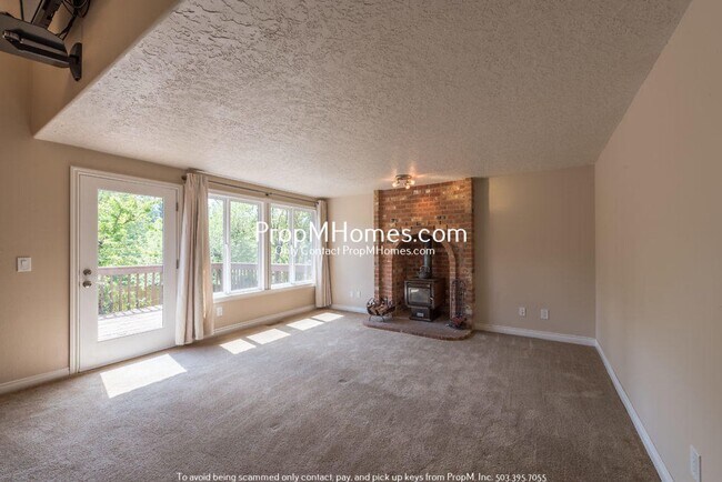 Building Photo - 11881 SE Southern Lites Dr