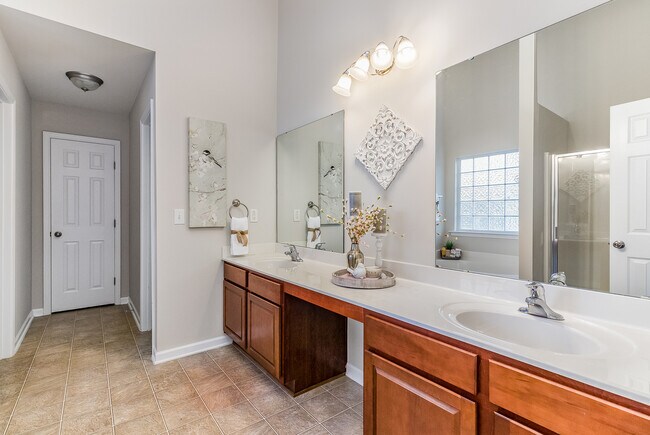 Building Photo - 2902 Framer Ln