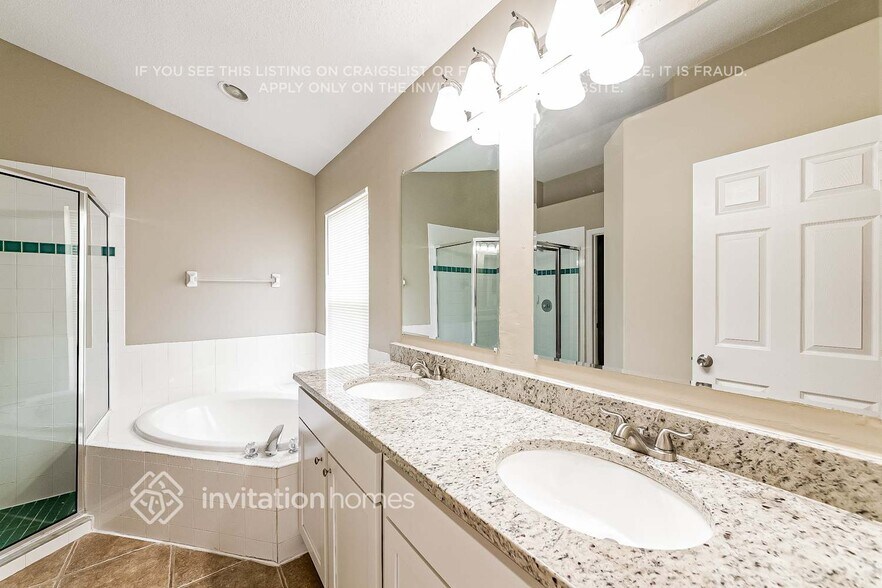 Building Photo - 6234 White Clover Cir