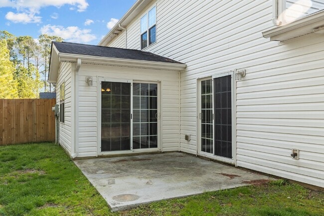 Building Photo - 178 Kelly Cir
