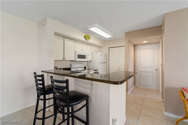 Building Photo - 1265 Wildwood Lakes Blvd