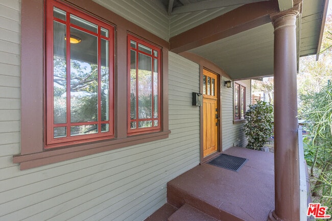 Building Photo - 3418 Greensward Rd