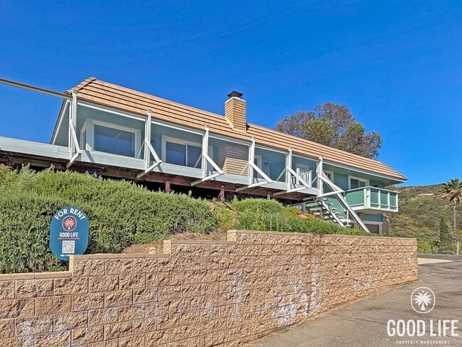 Building Photo - Beautiful 3BD/2BA Hillside House in El Cajon W/ Central A/C, Wrap-Around Deck, & Amazing Views!