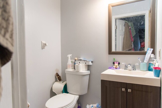 Building Photo - 5155 Picadilly Circus Ct