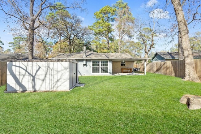 Building Photo - 3307 Roaming Woods Ln