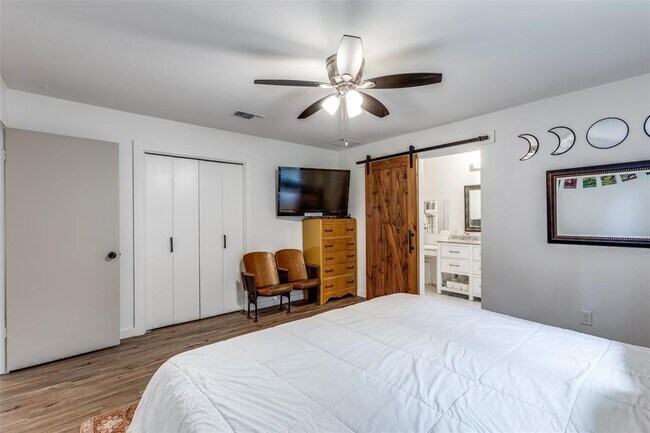 Building Photo - 11405 Bristle Oak Trail