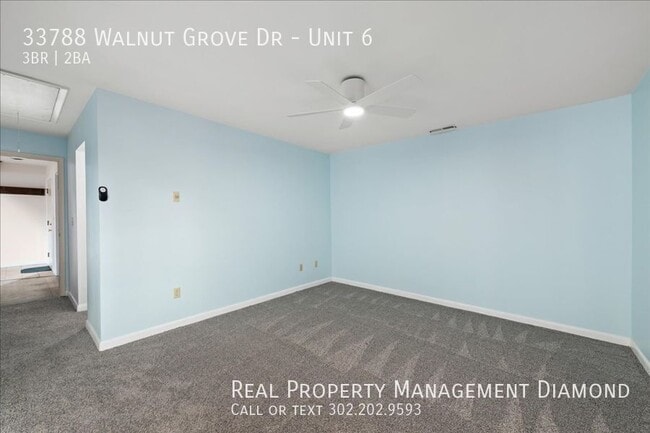 Building Photo - 33788 Walnut Grove Dr