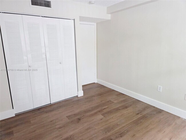 Building Photo - 15640 SW 80th St