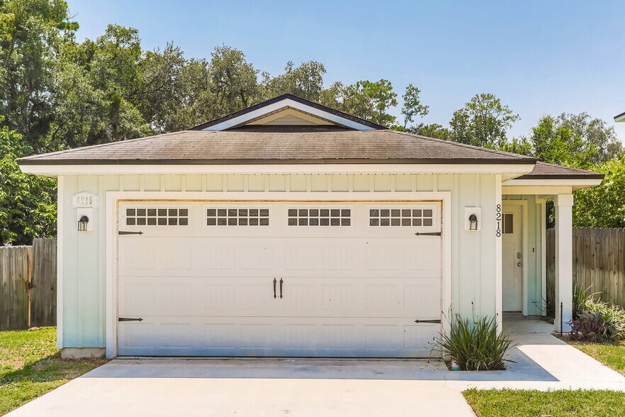 Primary Photo - 8218 Highfield Ave