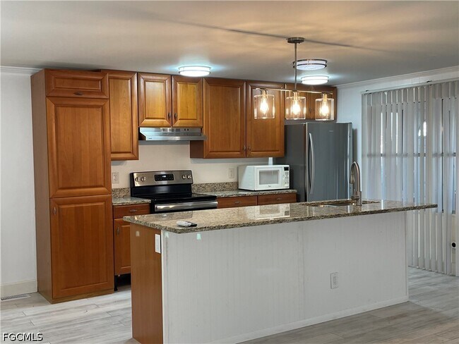 Building Photo - 5506 Virginia Dare Ln