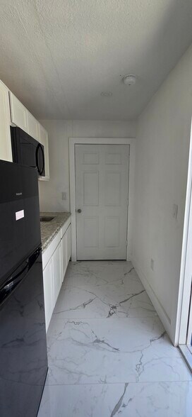 Building Photo - 1711 SW 129th Way