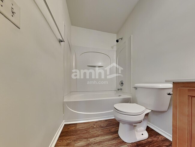 Building Photo - 3112 Varcroft Rd