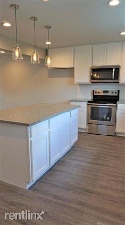 Building Photo - 4 br, 2 bath House - 482 Trout Street