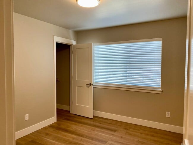 Building Photo - 63455 N Hwy 97