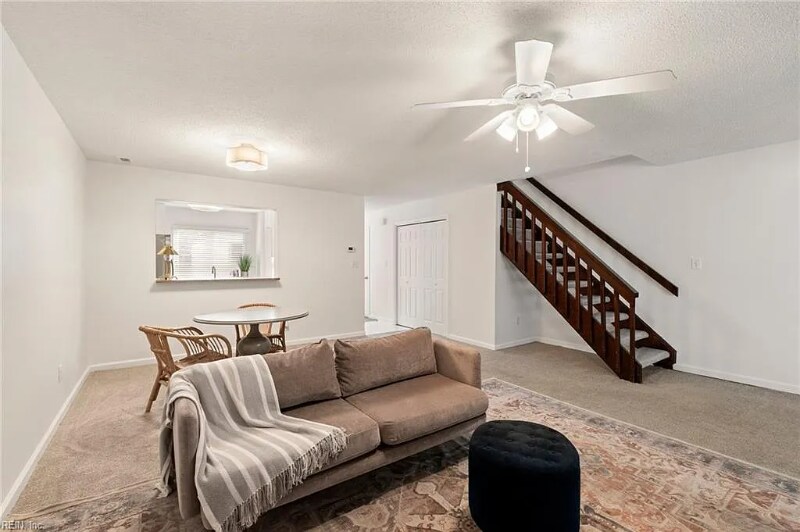 Building Photo - 732 Hecate Dr