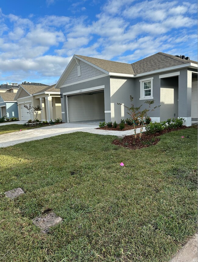 Building Photo - 1785 Southfork Dr