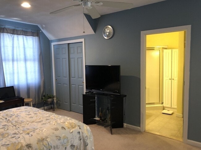 Building Photo - 111 Oxford St