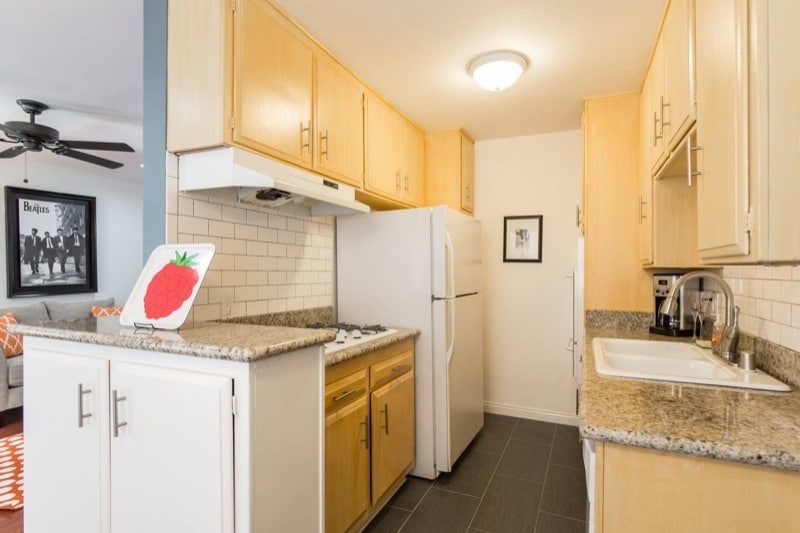 Building Photo - 1348 N Vista St