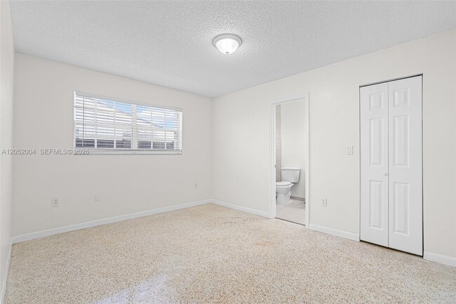 Building Photo - 1333 W 37th St