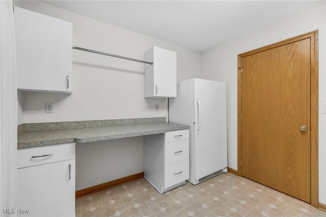 Building Photo - 2366 Stony Hill Rd