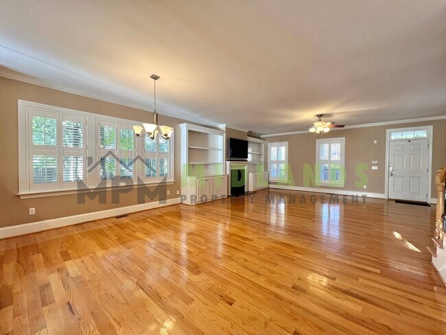 Building Photo - 3008 Bratton St