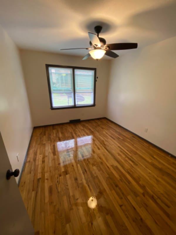 Building Photo - 2033 Shelly St