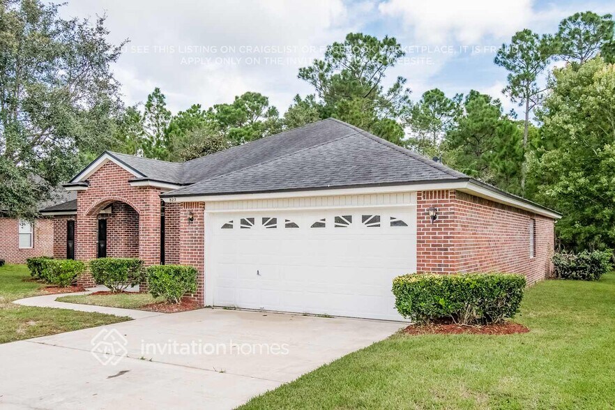 Building Photo - 827 E Red House Branch Rd