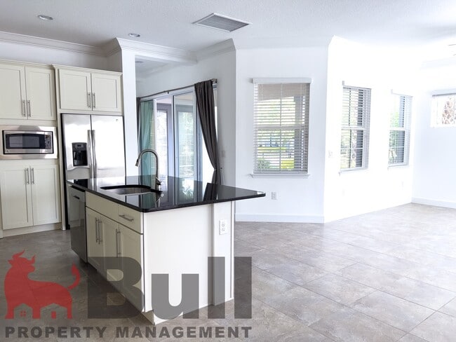 Building Photo - 14014 Dunant Ln