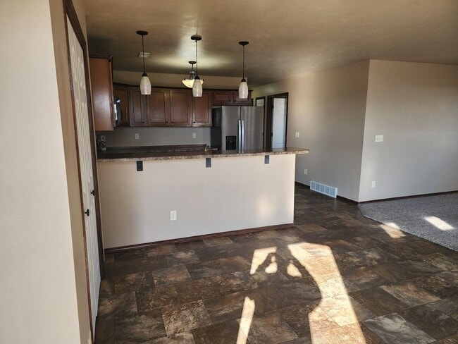 Building Photo - Two bedroom Town Home with attached double garage