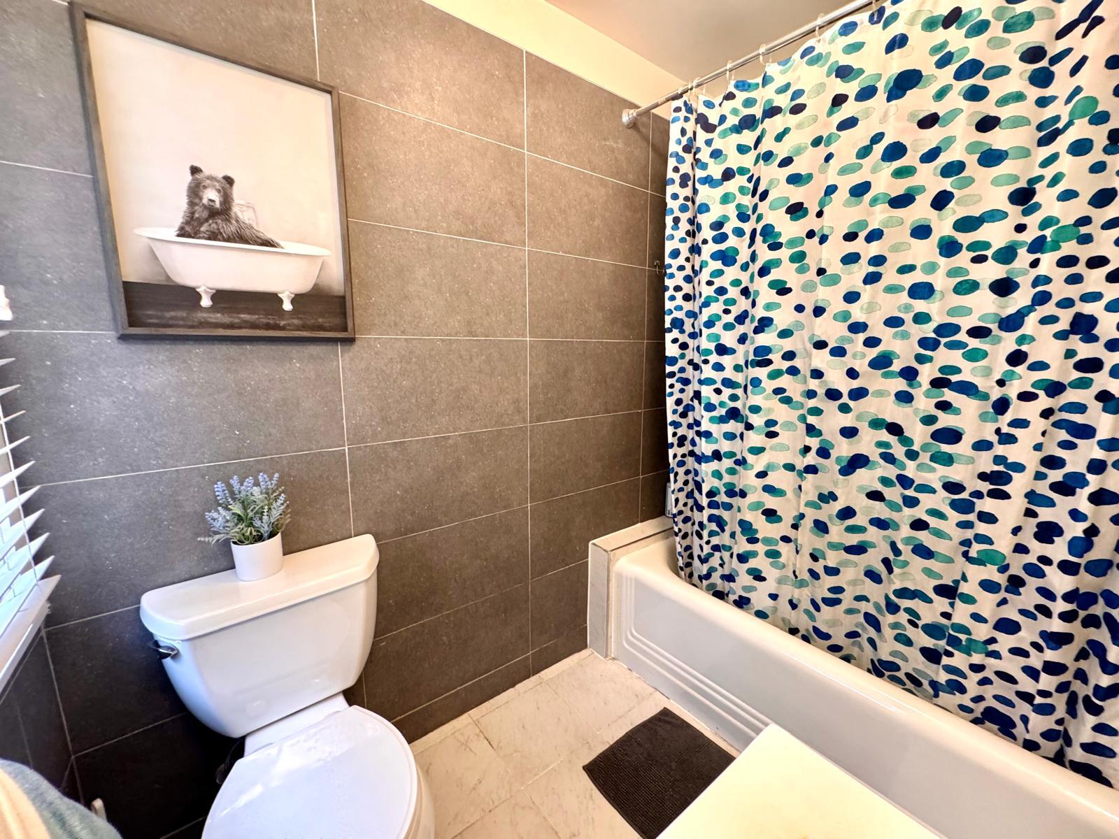 Building Photo - 611 Harvard Rd