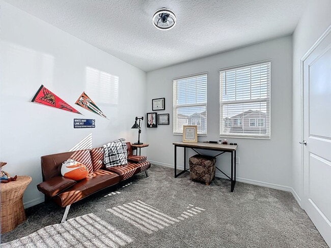 Building Photo - Like-New, Move-In Ready Gem in Kelly Park Area of Apopka