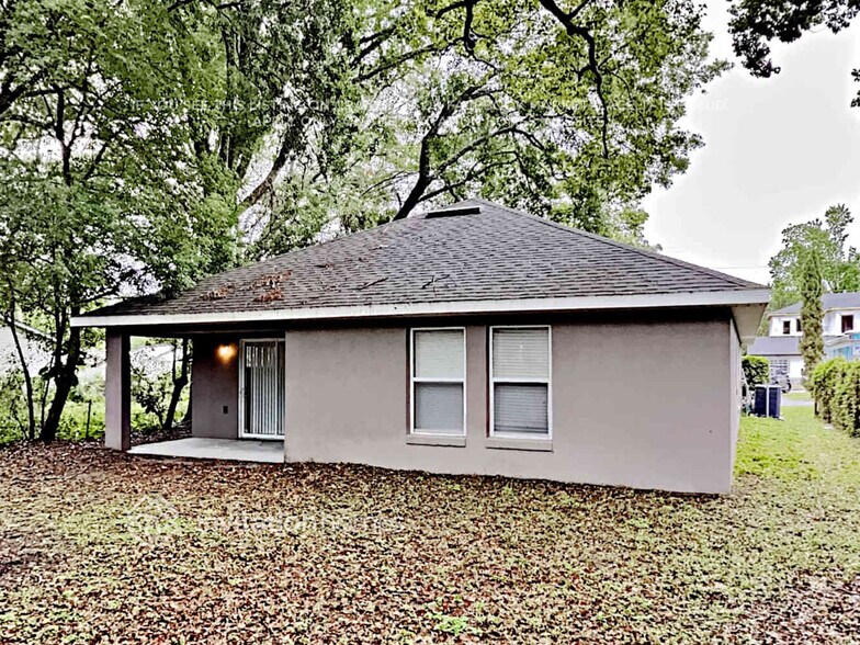 Building Photo - 5216 N Indiana Ave