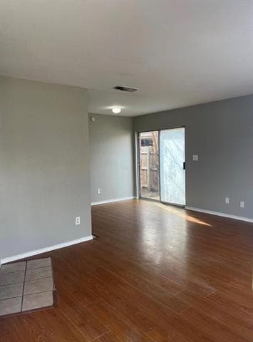 Building Photo - 305 Casie Ct