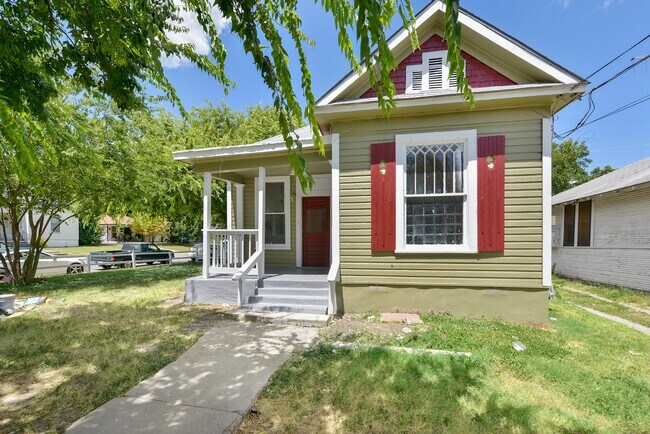 Building Photo - 103 St John St