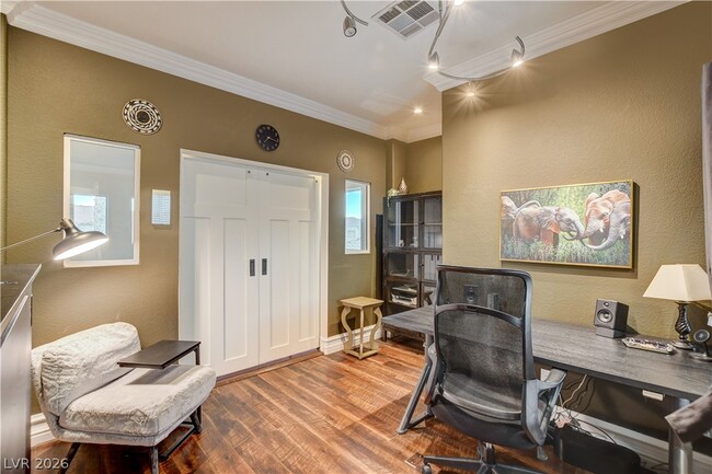 Building Photo - 1409 Palantine Hill Dr
