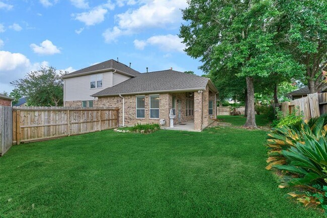 Building Photo - 8406 Oak Villa Ct
