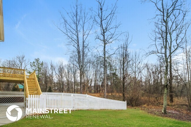 Building Photo - 6500 Valley Oak Dr