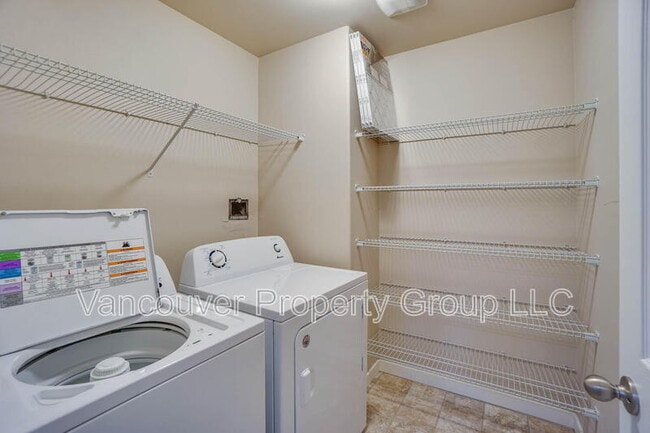 Building Photo - 7428 NE 62nd St